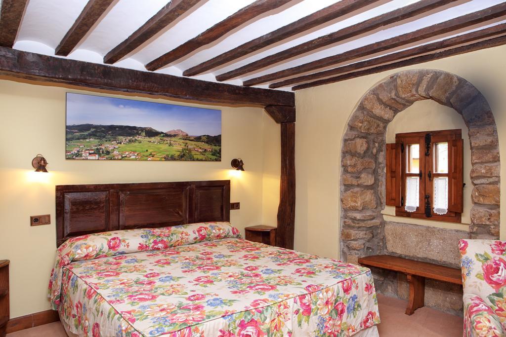 Posada La Torre De La Quintana Liendo Kültér fotó